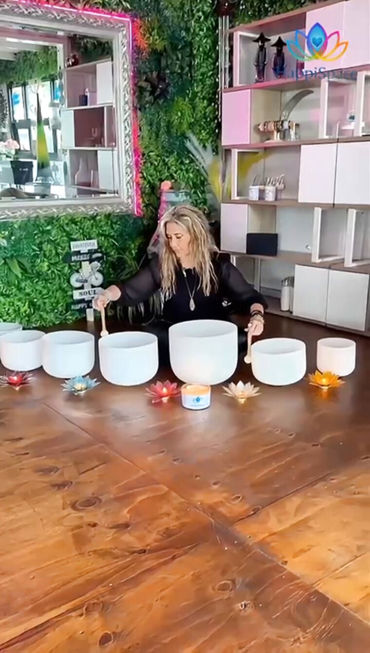 Sound healing bowls at HappiSpace
